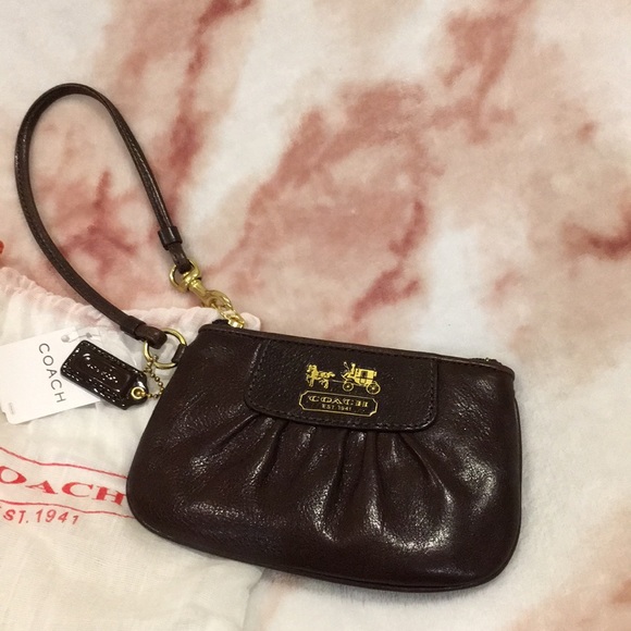 Coach Est 1941 Clutch Mini Handbag NWT keychain Chocolate Brown Leather Zip - Picture 8 of 16